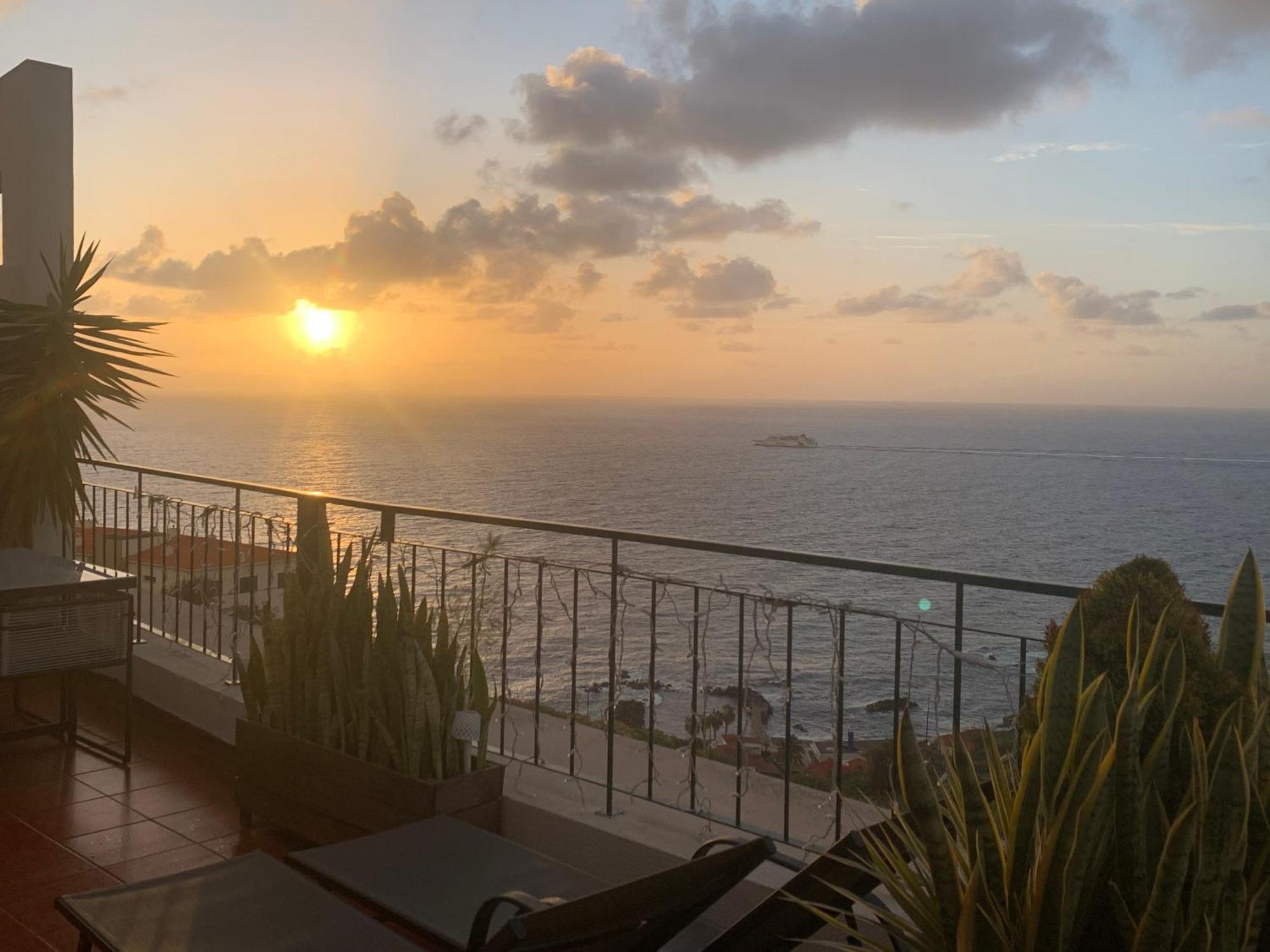 Ferienwohnung Oceanview Penthouse Caniço Exterior foto